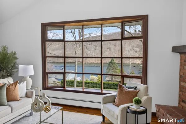 $679,000 | 21 Lillinonah Drive, Brookfield, CT 06804