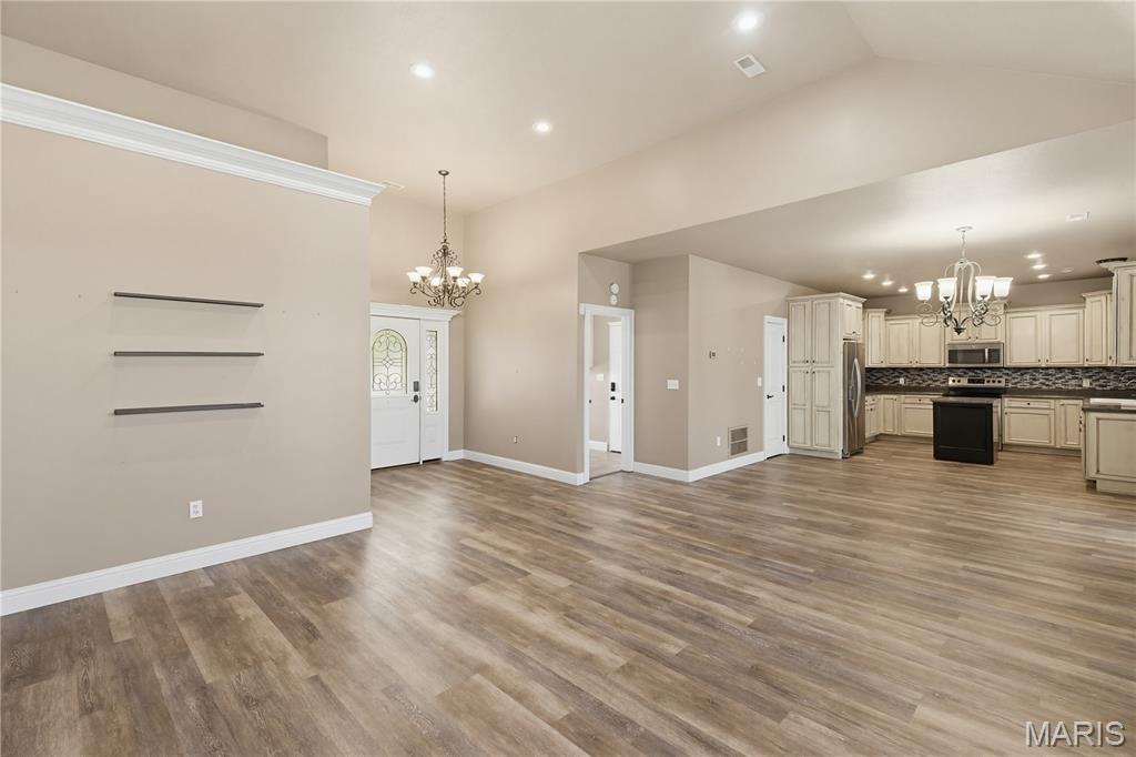 179 Autumn Breeze Road Poplar Bluff, MO 63901 - Photo 4 of 28