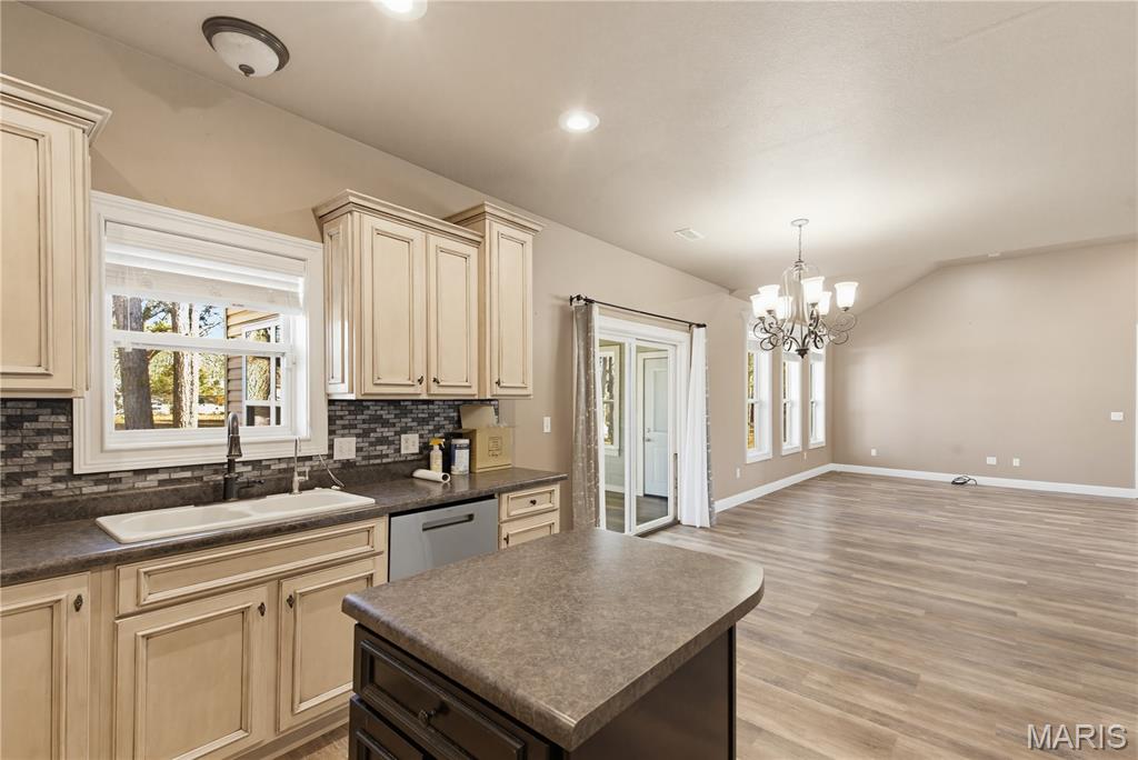 179 Autumn Breeze Road Poplar Bluff, MO 63901 - Photo 8 of 28