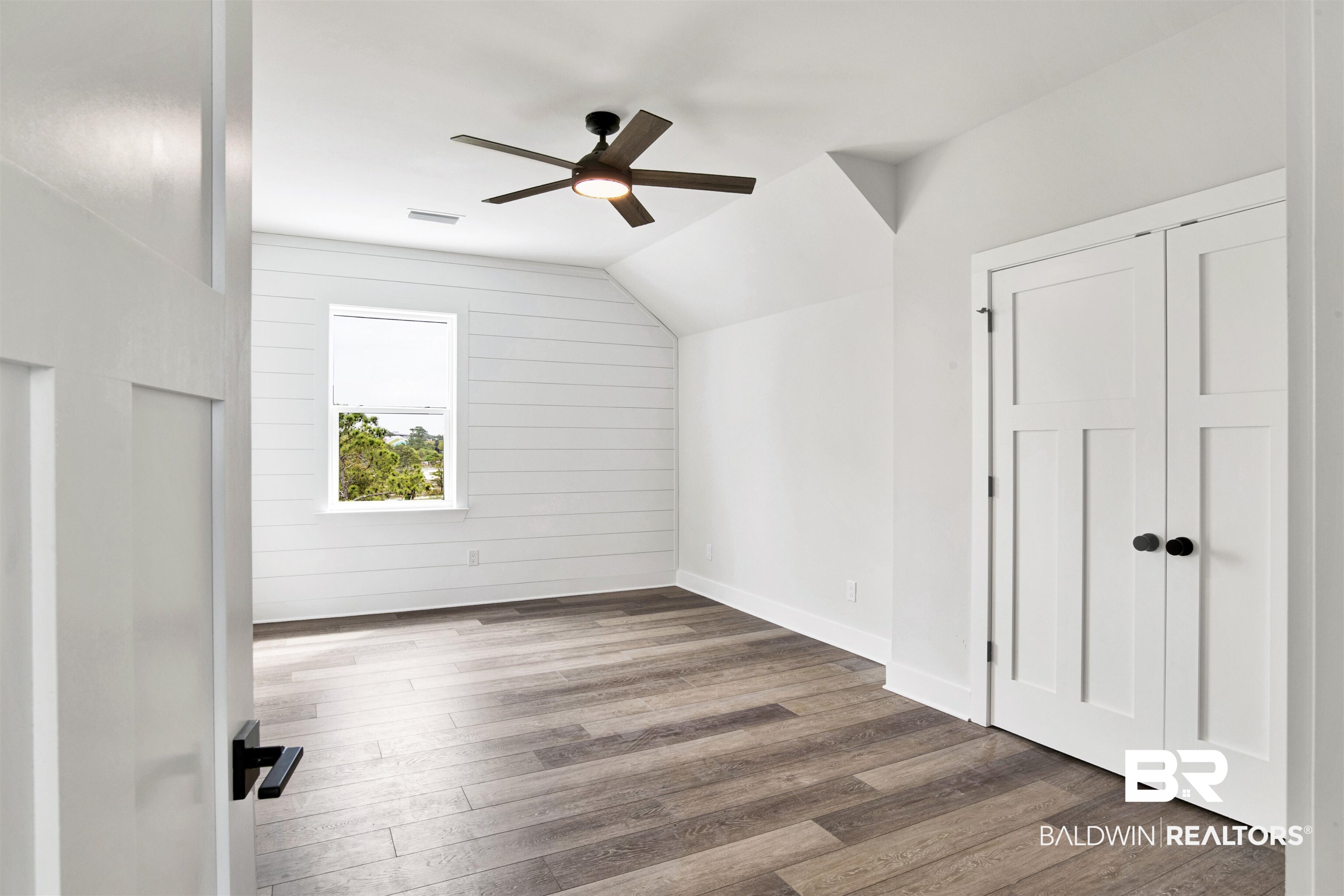 13942 River Road Pensacola, FL 32507 - Photo 25 of 43 up- bedroom 2