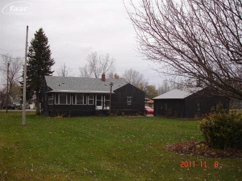 5325 West Carpenter Road Flint, MI 48504 - Photo 21 of 23 20153102-20.JPG