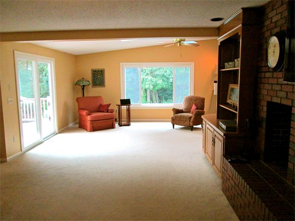 260 Blueberry Hill Road Longmeadow, MA 01106 - Photo 3 of 30 Gallery Image 3