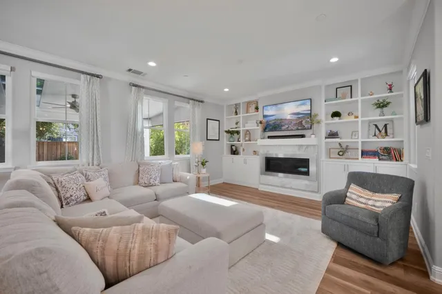 $1,950,000 | 215 Calle Del Rey, Morgan Hill, CA 95037