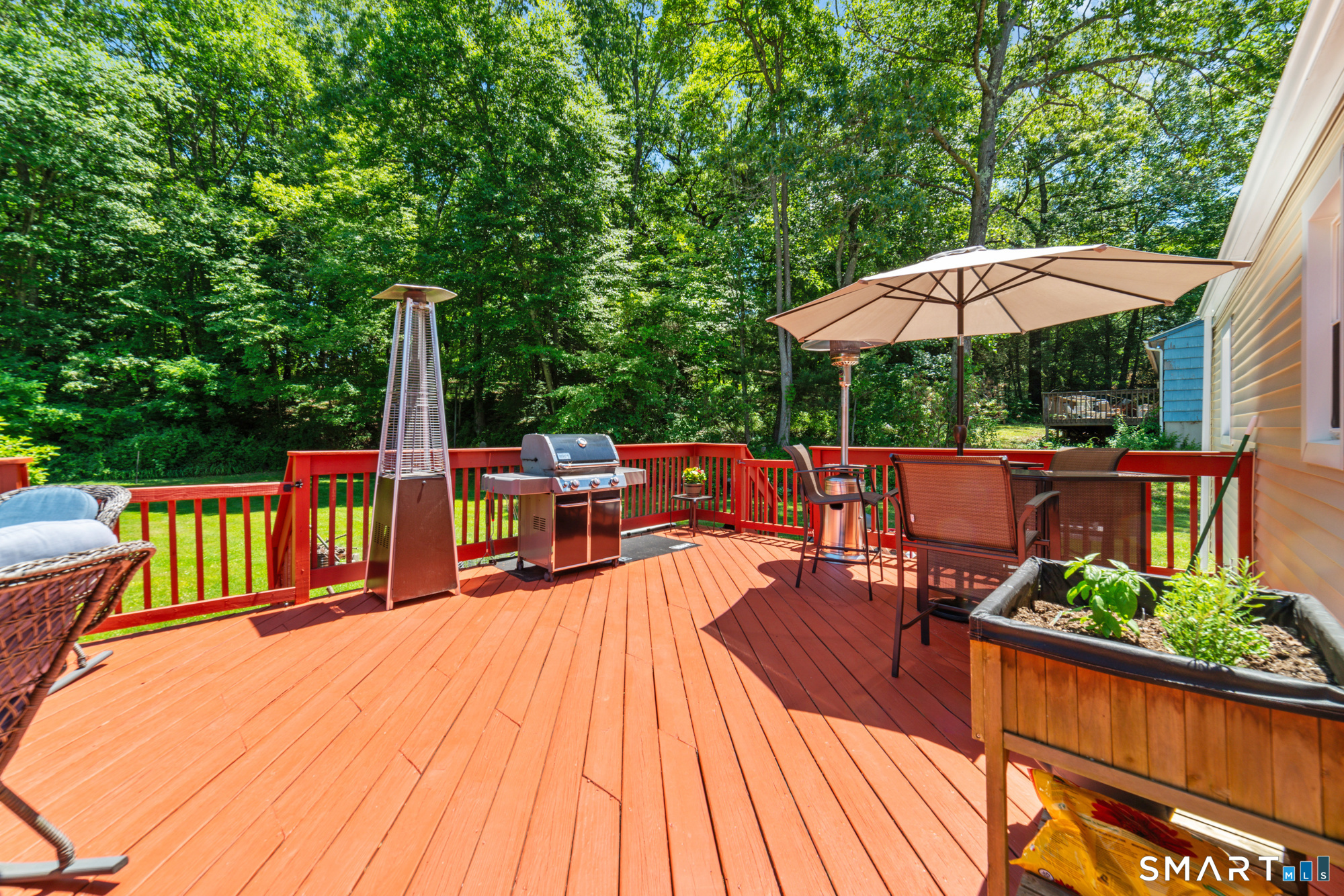 47 Colony Road Seymour, CT 06483 - Photo 2 of 28