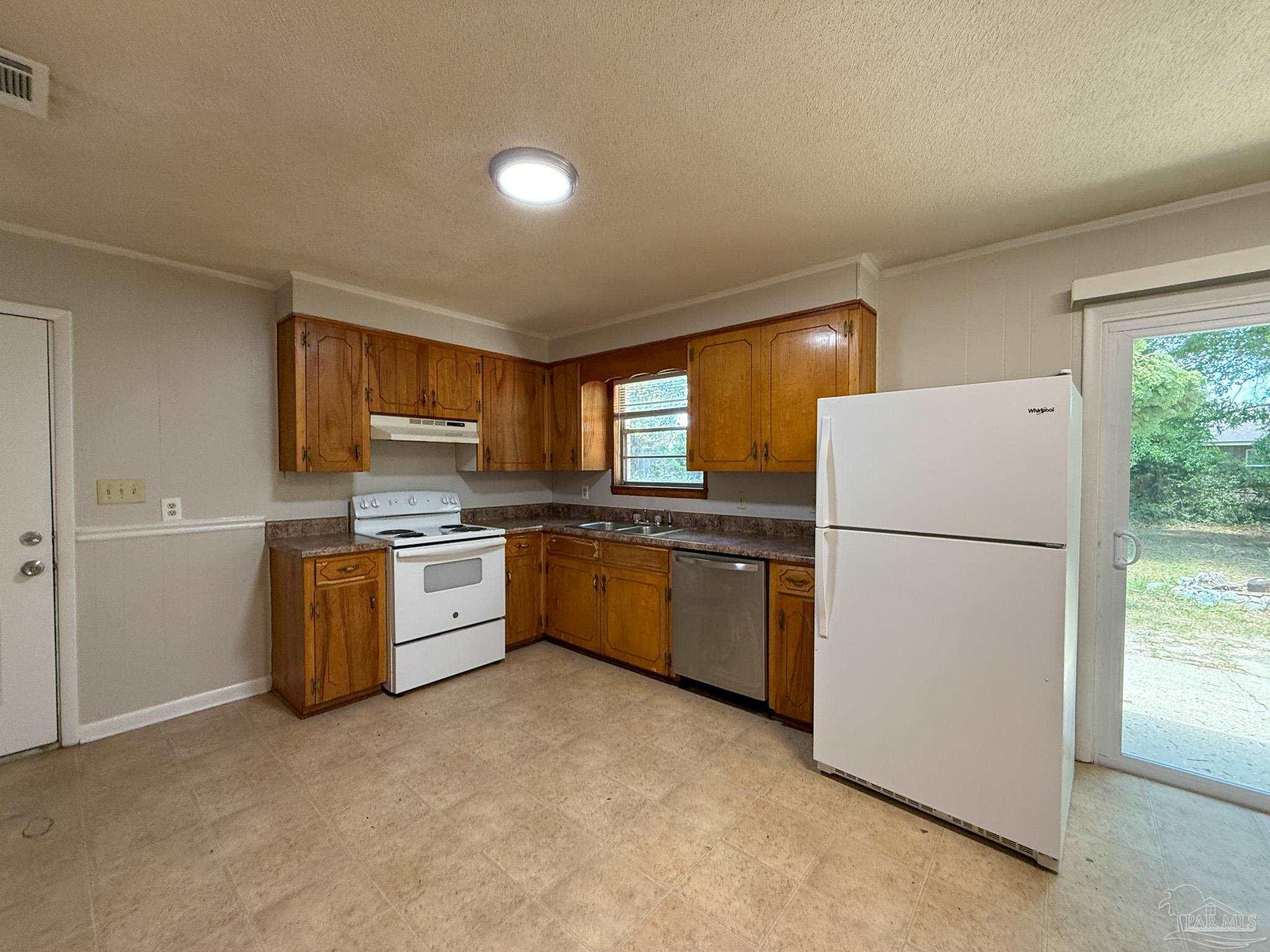 4930 Crowder Street Pace, FL 32571 - Photo 8 of 18 Gallery Image 8