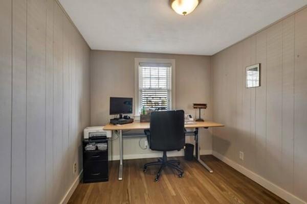 39 Essex Road Sharon, MA 02067 - Photo 11 of 22 Gallery Image 11