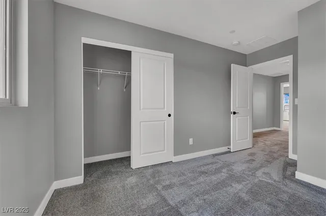 $2,499 | 514 Fairview Hills Street, Las Vegas, NV 89138