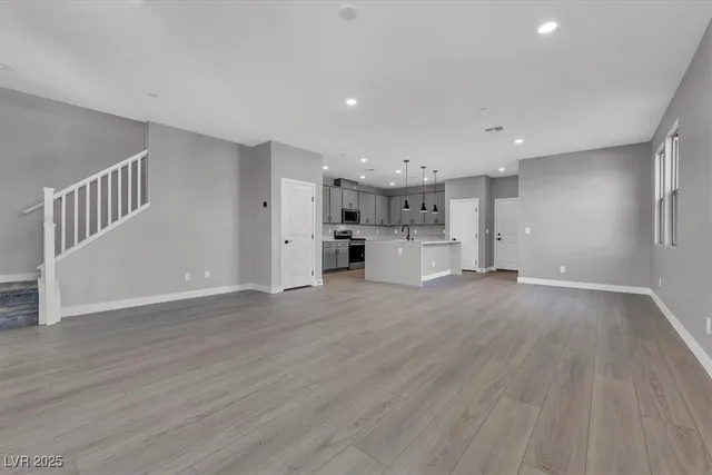 $2,499 | 514 Fairview Hills Street, Las Vegas, NV 89138