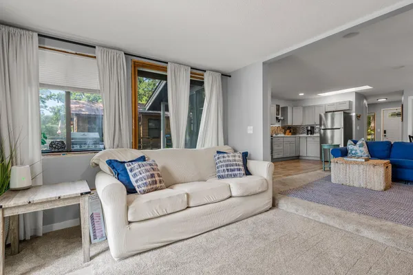 $400,000 | 2136 Poplar Lane, Dresser, WI 54009