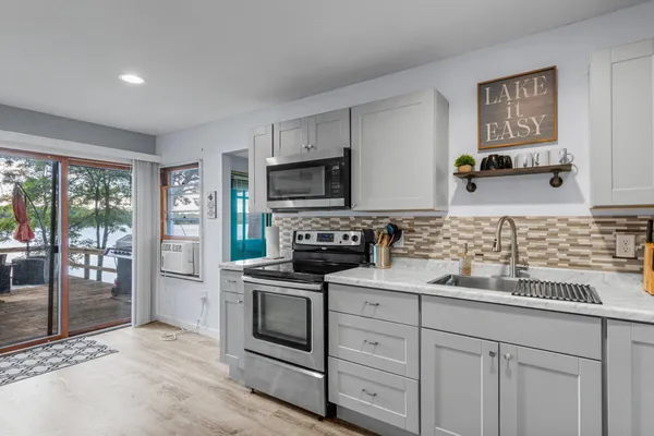 $400,000 | 2136 Poplar Lane, Dresser, WI 54009