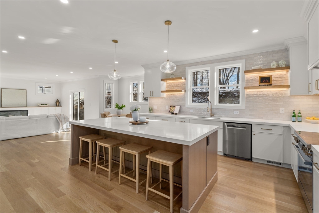 72 Valley Road Needham, MA 02492 - Photo 2 of 42