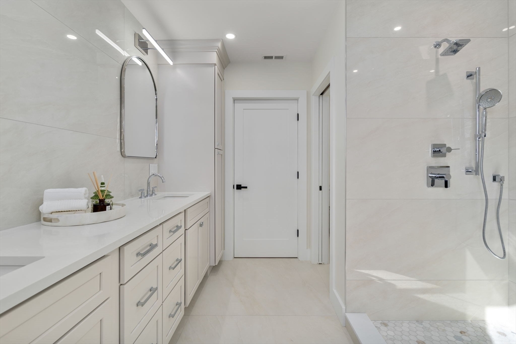 72 Valley Road Needham, MA 02492 - Photo 26 of 42