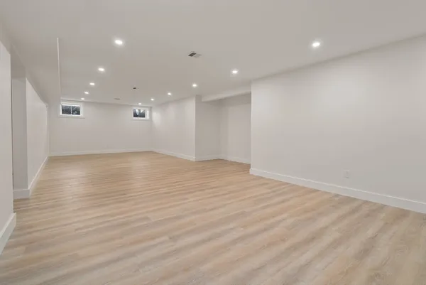 $2,725,000 | 72 Valley Road, Needham, MA 02492
