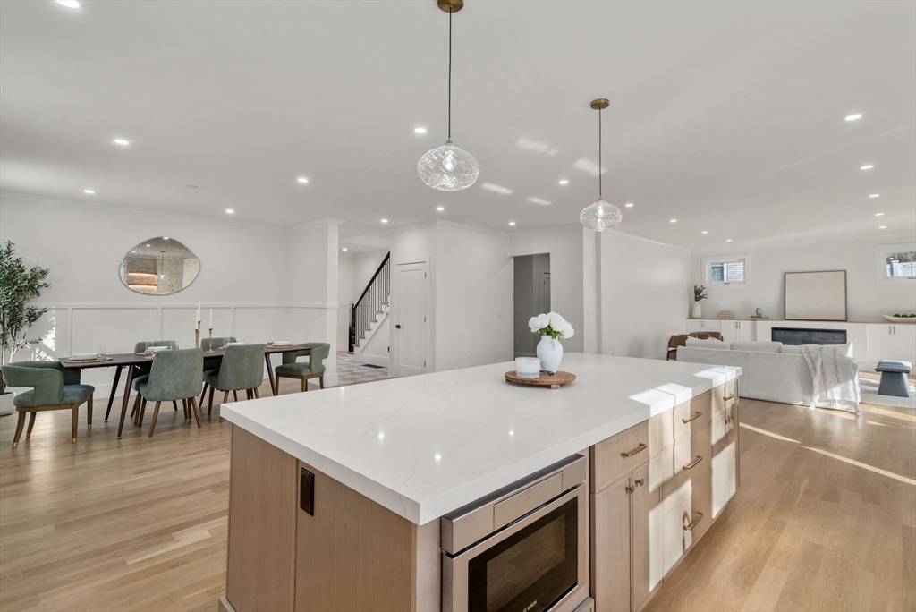 72 Valley Road Needham, MA 02492 - Photo 10 of 42