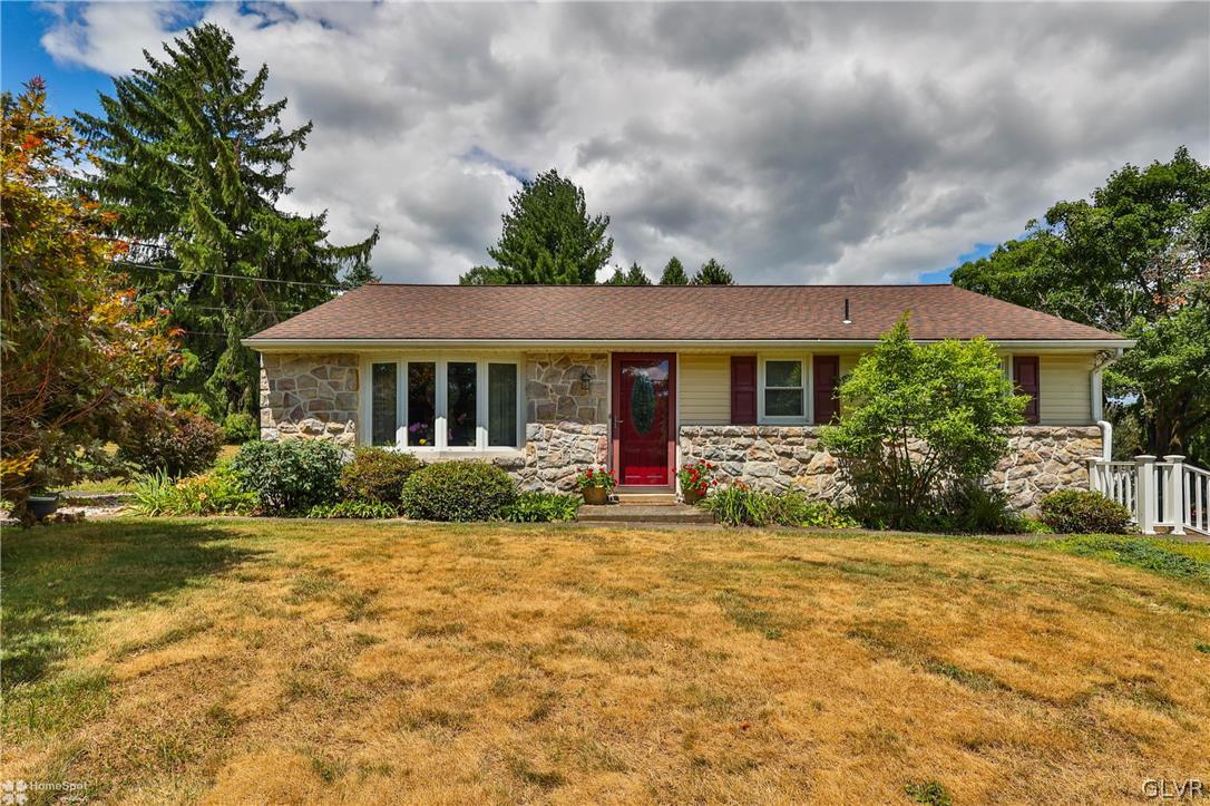 4969 Mill Road Emmaus, PA 18049 - Photo 4 of 37 Gallery Image 4