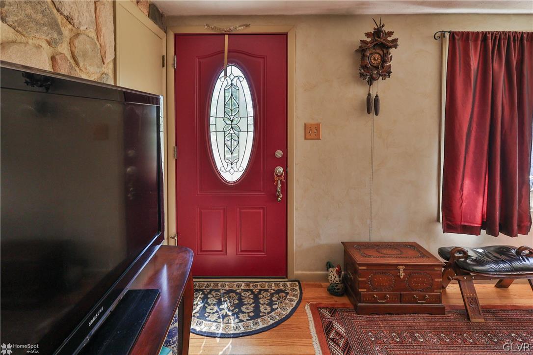 4969 Mill Road Emmaus, PA 18049 - Photo 5 of 37 Gallery Image 5