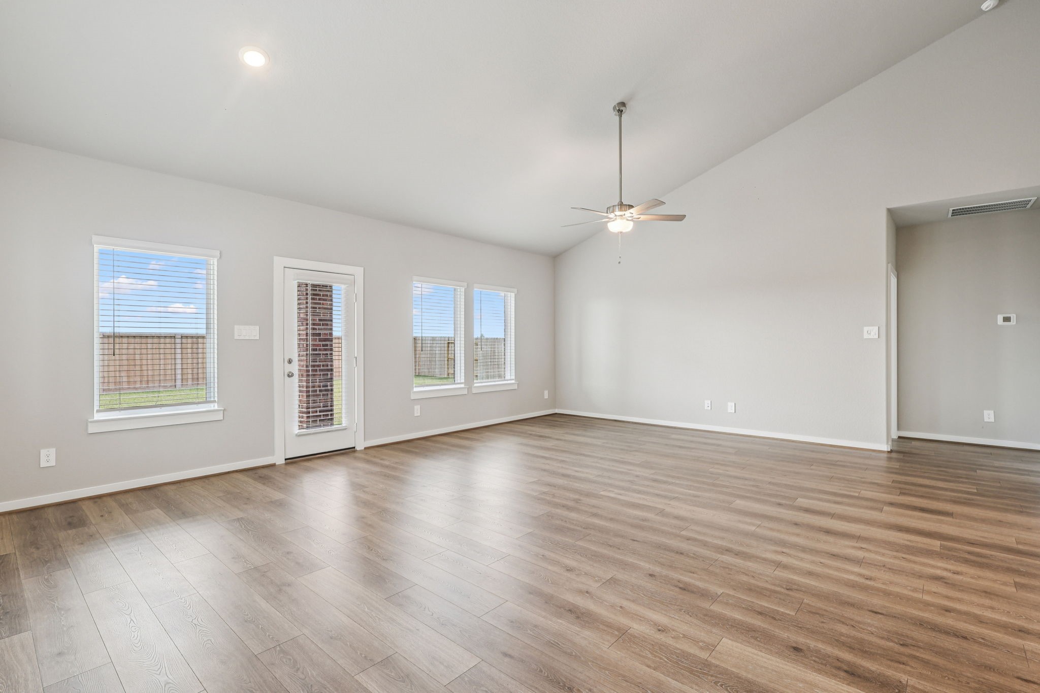 1661 Hopson Ranch Drive Conroe, TX 77301 - Photo 5 of 21 Photo is not of the actual home, but is an inspirational photo of builder’s model home and may depict options, furnishings, and/or decorator features that are not included