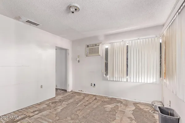 $379,500 | 1017 East Taylor Street, Phoenix, AZ 85006