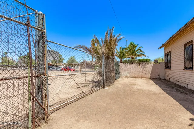 $394,500 | 1017 East Taylor Street, Phoenix, AZ 85006