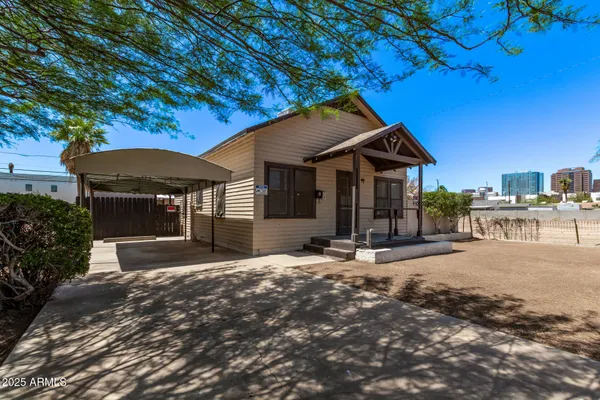 $379,500 | 1017 East Taylor Street, Phoenix, AZ 85006