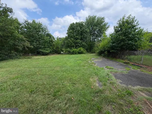 $345,000 | 9203 Ox Road, Lorton, VA 22079