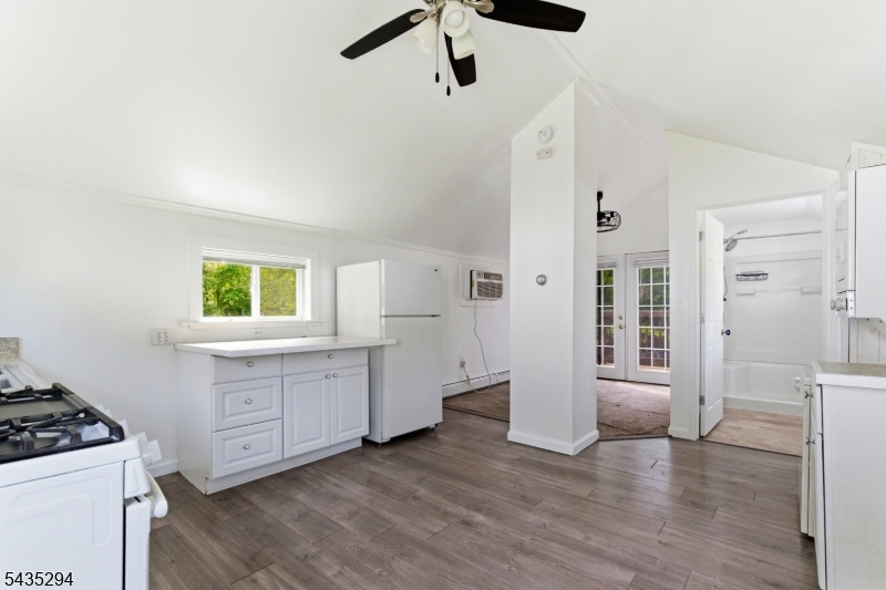 14 Brookhill Road Pittstown, NJ 08867 - Photo 5 of 8