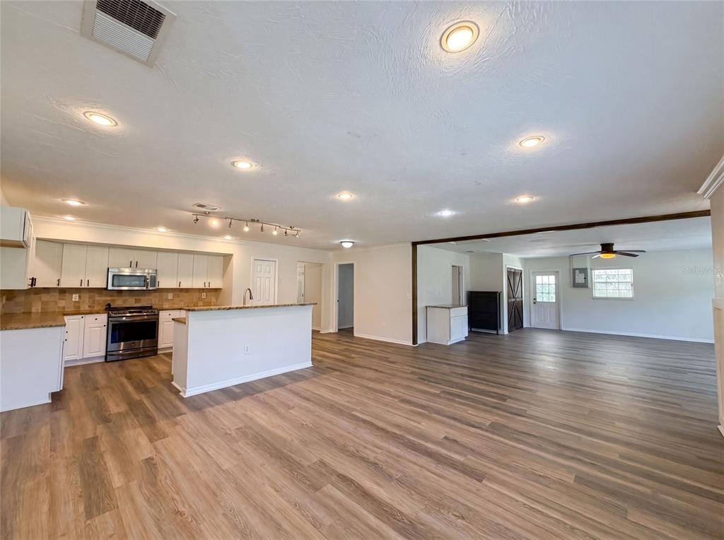 2805 Roman Road Palmetto, FL 34221 - Photo 14 of 29