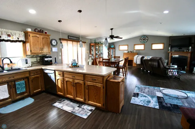 $470,000 | 1250 76th Avenue South, Fargo, ND 58104