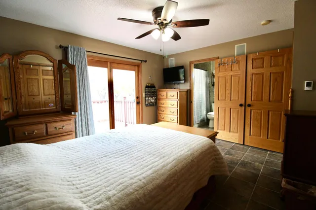 $470,000 | 1250 76th Avenue South, Fargo, ND 58104