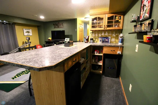 $470,000 | 1250 76th Avenue South, Fargo, ND 58104