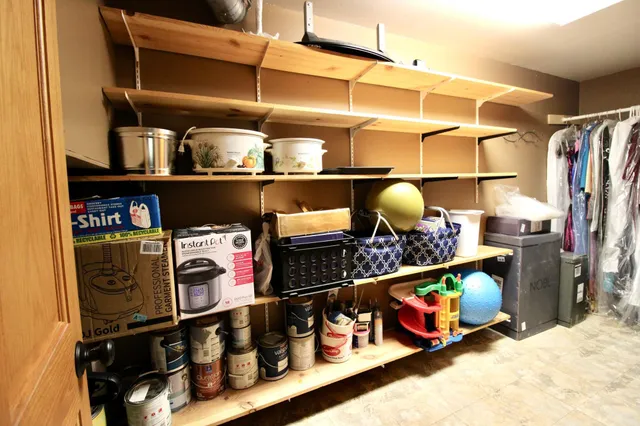 $470,000 | 1250 76th Avenue South, Fargo, ND 58104