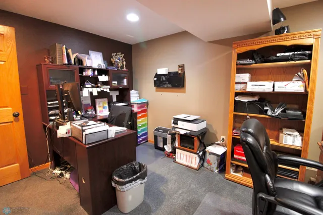 $470,000 | 1250 76th Avenue South, Fargo, ND 58104