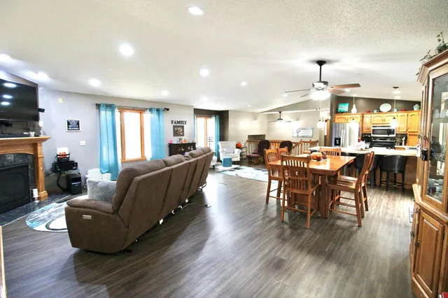 $470,000 | 1250 76th Avenue South, Fargo, ND 58104