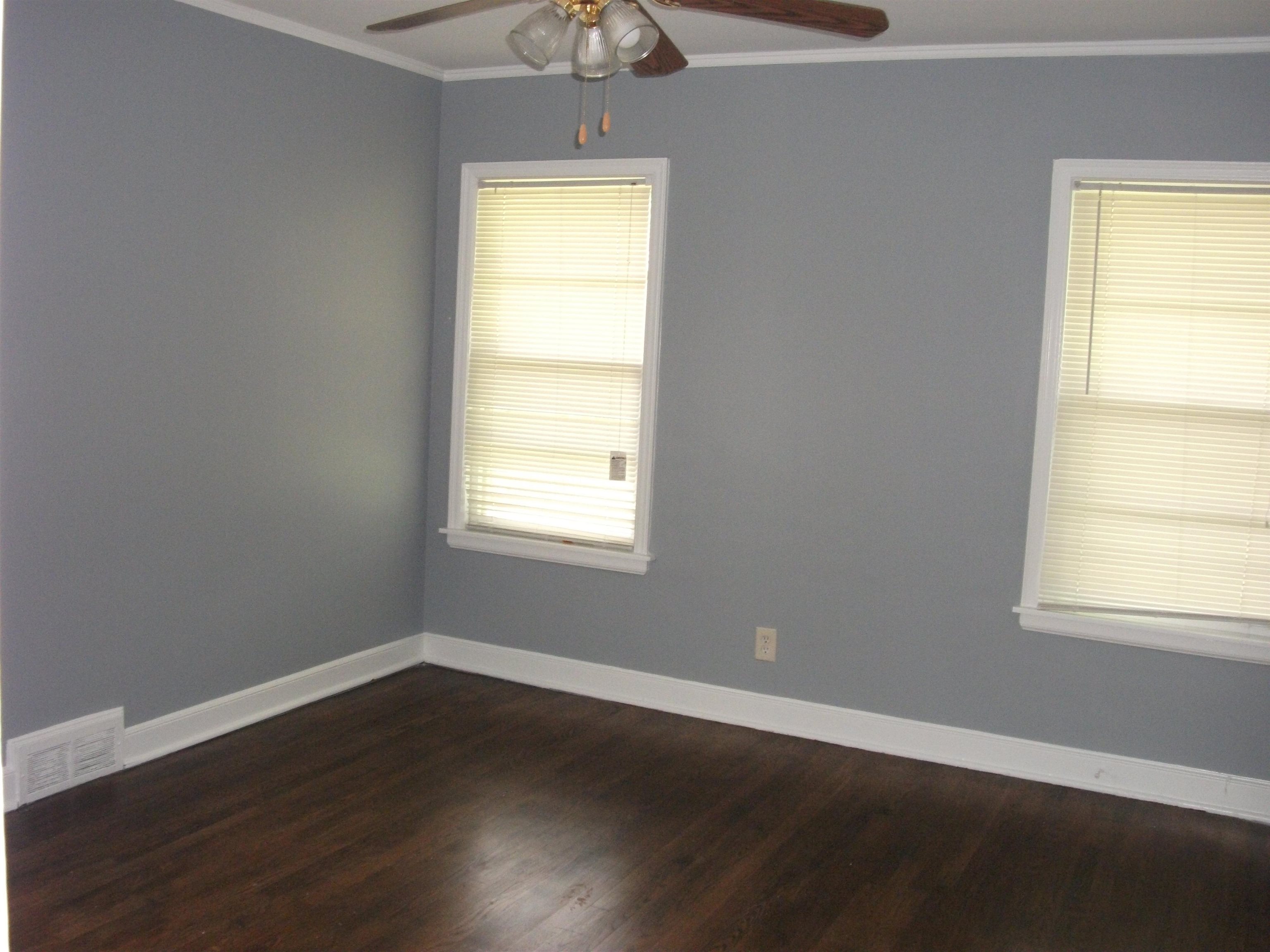 4029 Orleans Road Memphis, TN 38116 - Photo 6 of 11 an empty room with a window