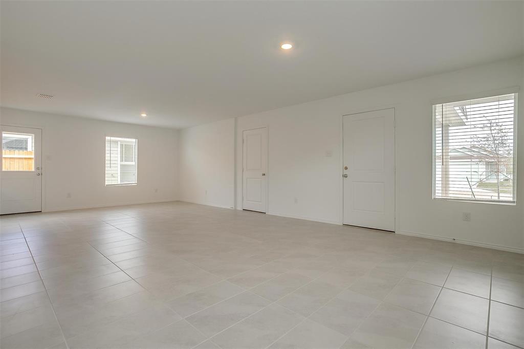 9833 Trusler Road Fort Worth, TX 76179 - Photo 5 of 24
