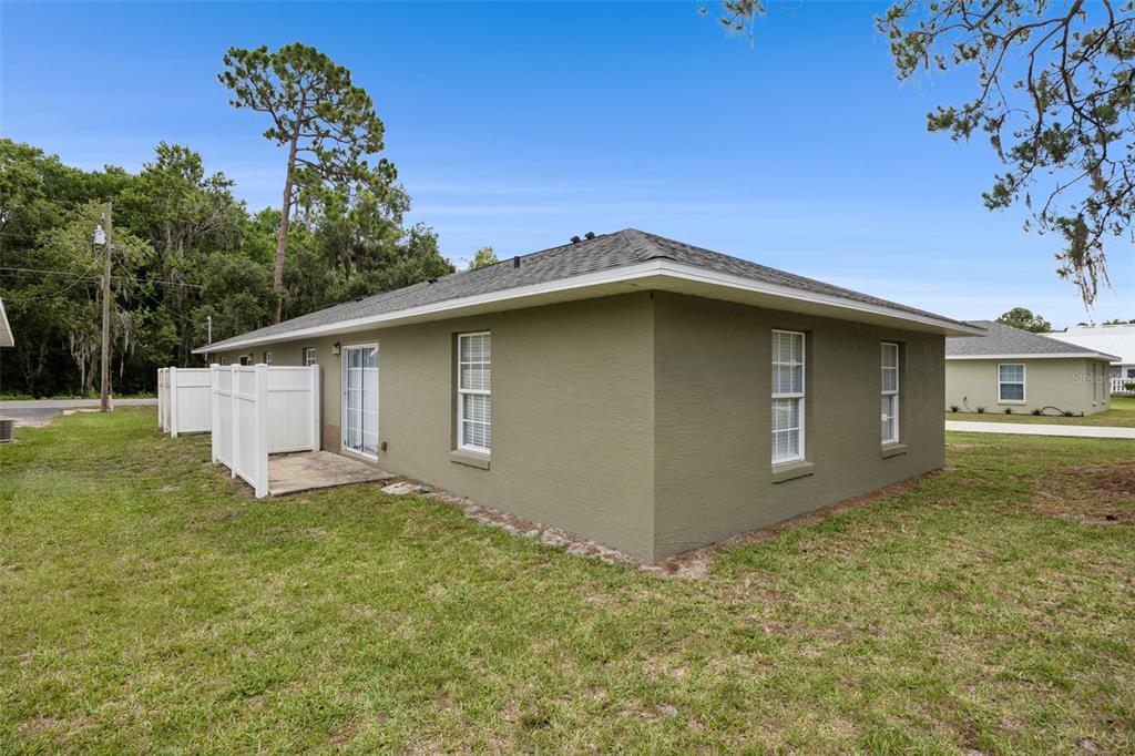 1105 North Rockingham Avenue Tavares, FL 32778 - Photo 17 of 17