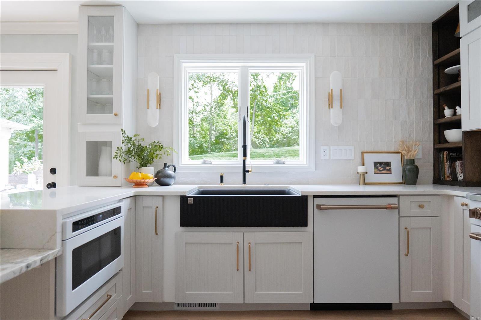 68 Chesterfield Lakes Road Chesterfield, MO 63005 - Photo 24 of 98