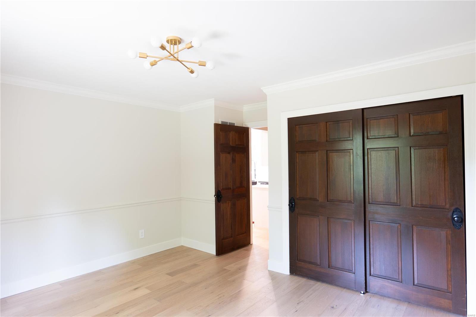 68 Chesterfield Lakes Road Chesterfield, MO 63005 - Photo 33 of 98