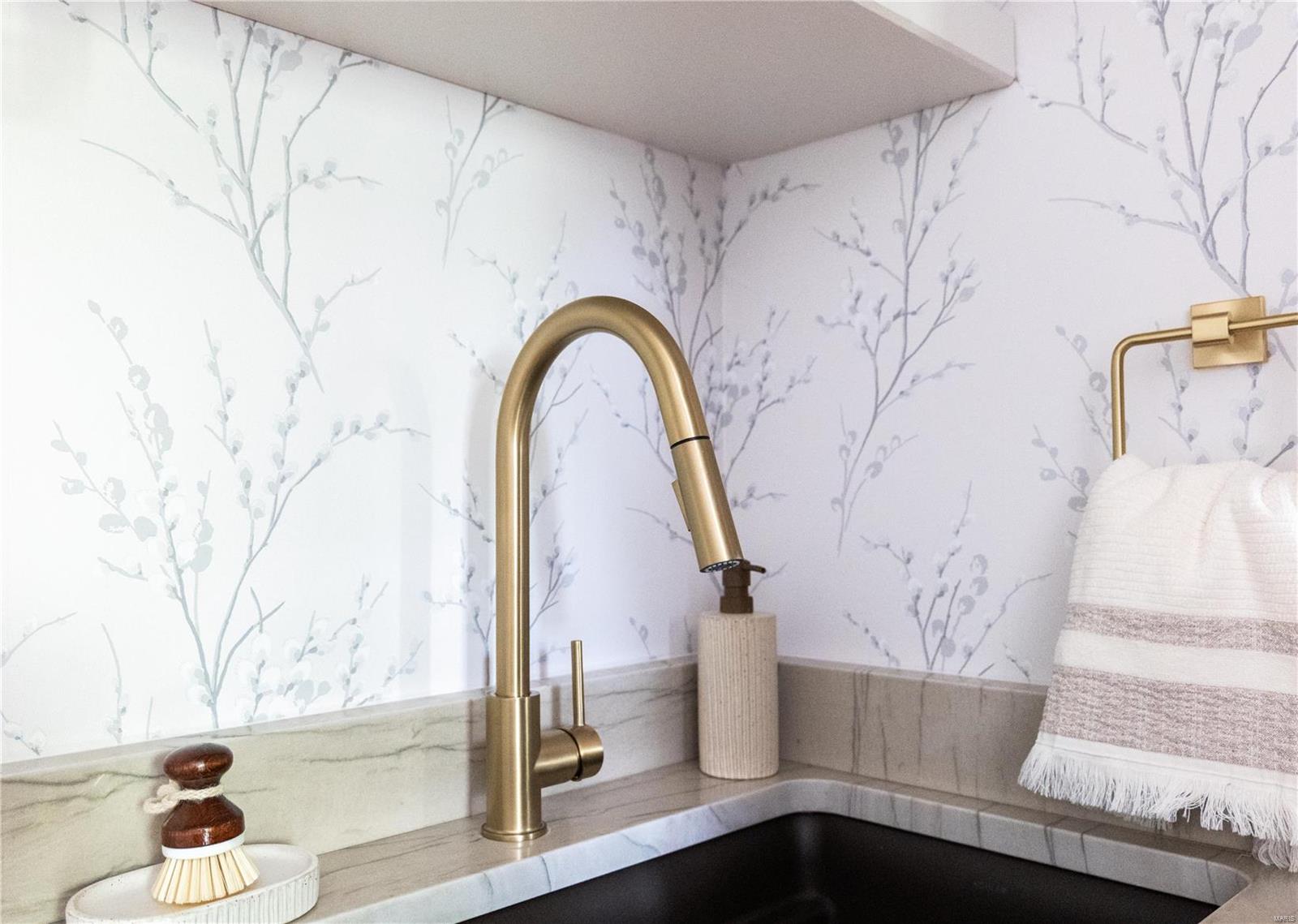 68 Chesterfield Lakes Road Chesterfield, MO 63005 - Photo 35 of 98