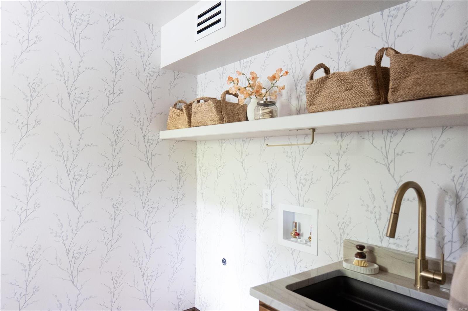 68 Chesterfield Lakes Road Chesterfield, MO 63005 - Photo 36 of 98