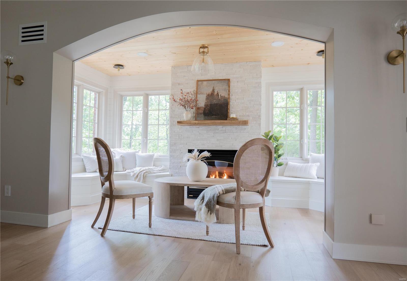 68 Chesterfield Lakes Road Chesterfield, MO 63005 - Photo 41 of 98