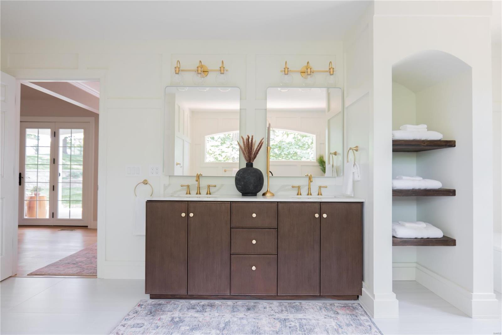 68 Chesterfield Lakes Road Chesterfield, MO 63005 - Photo 46 of 98