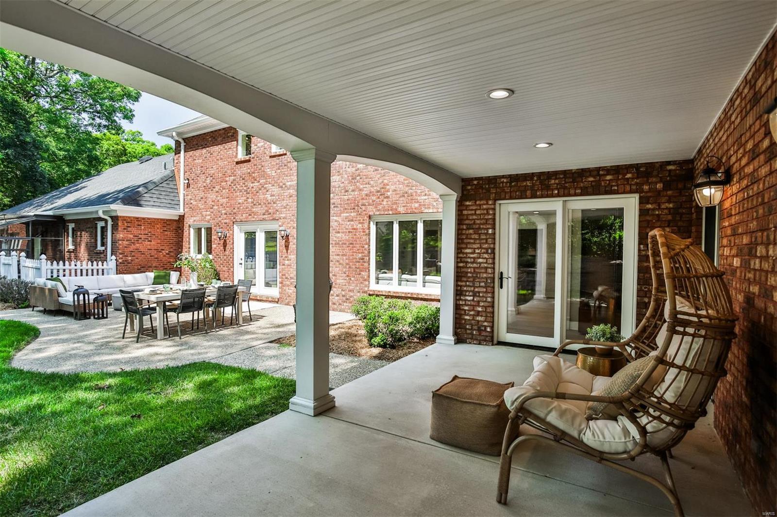 68 Chesterfield Lakes Road Chesterfield, MO 63005 - Photo 50 of 98