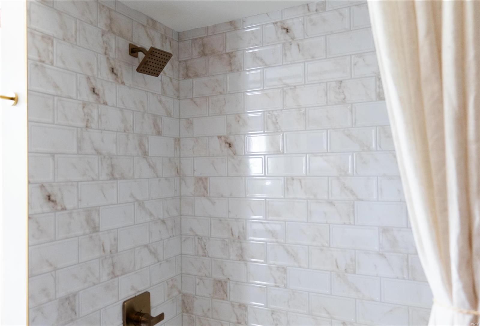 68 Chesterfield Lakes Road Chesterfield, MO 63005 - Photo 64 of 98