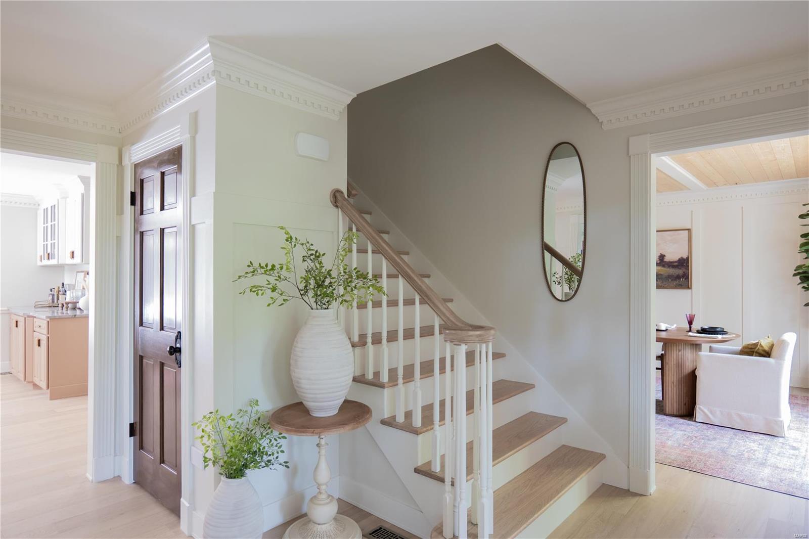 68 Chesterfield Lakes Road Chesterfield, MO 63005 - Photo 7 of 98