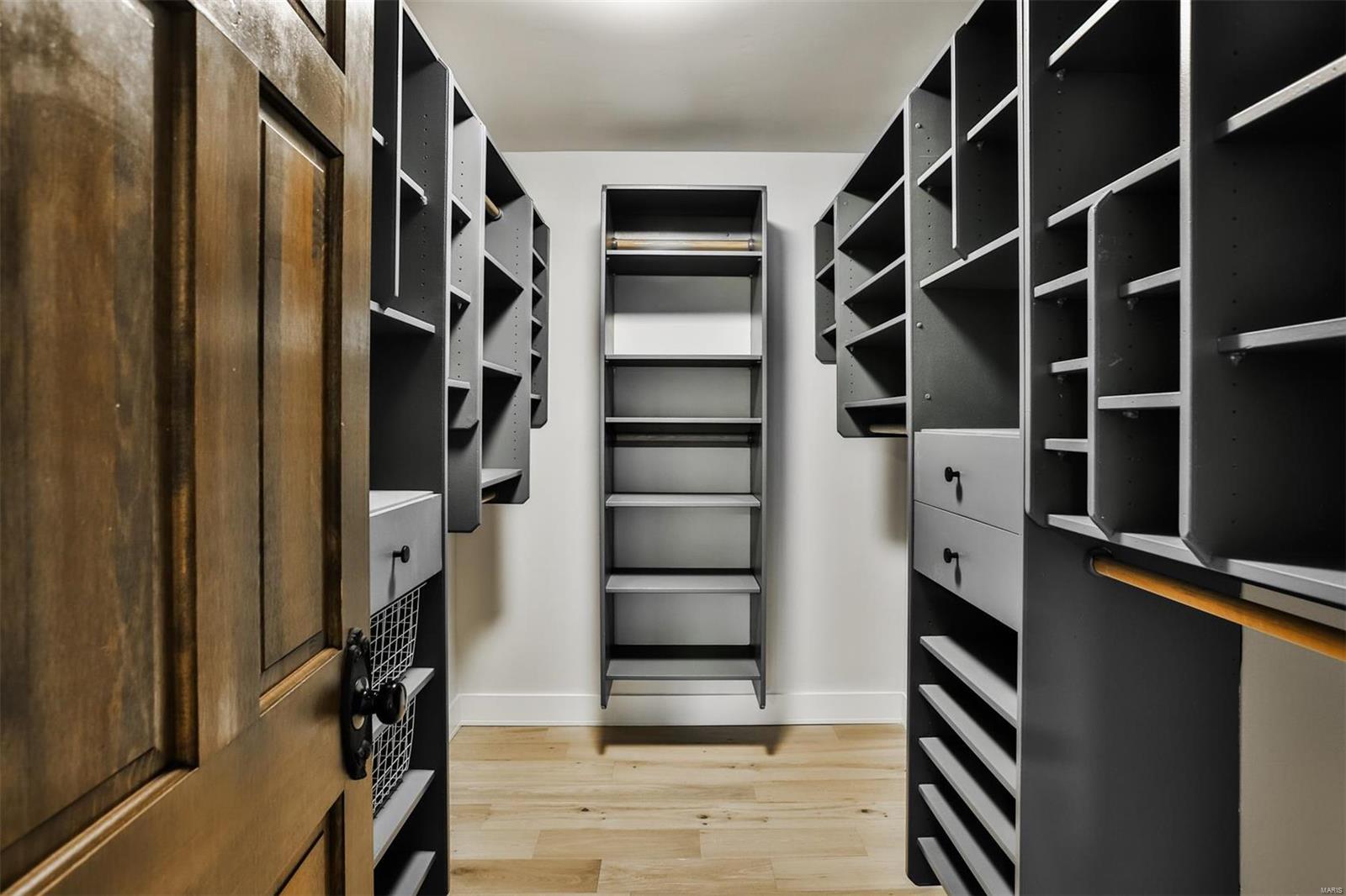 68 Chesterfield Lakes Road Chesterfield, MO 63005 - Photo 77 of 98