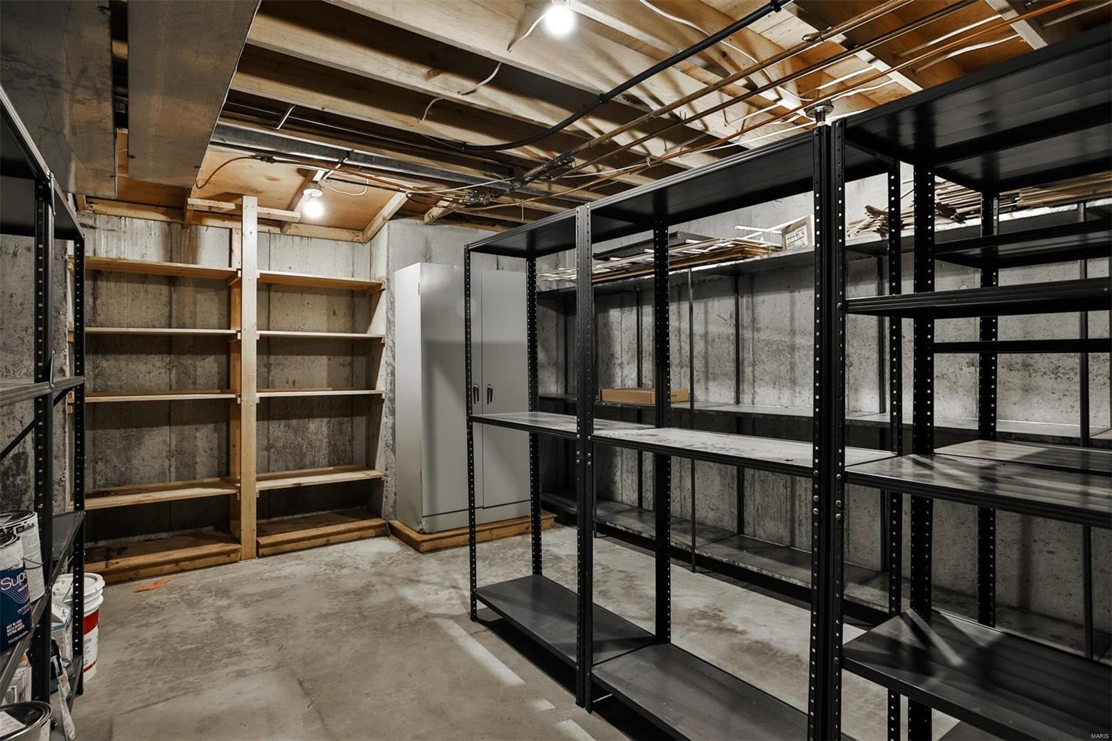 68 Chesterfield Lakes Road Chesterfield, MO 63005 - Photo 82 of 98