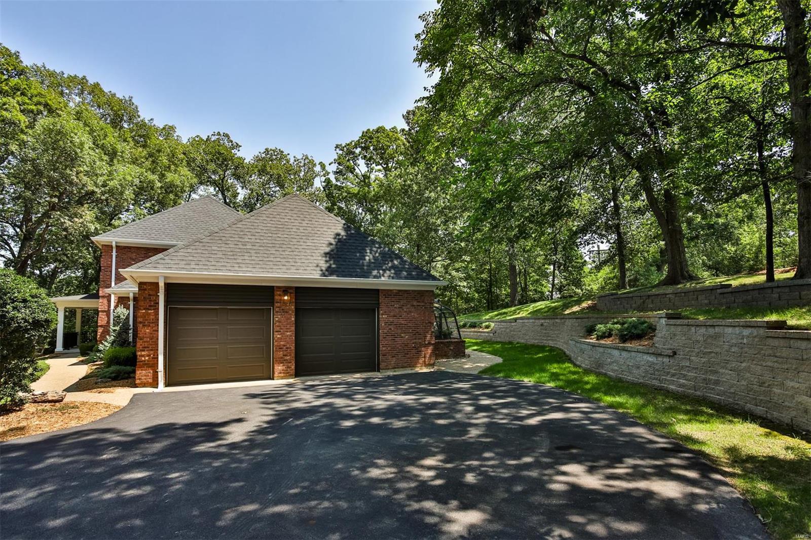 68 Chesterfield Lakes Road Chesterfield, MO 63005 - Photo 91 of 98