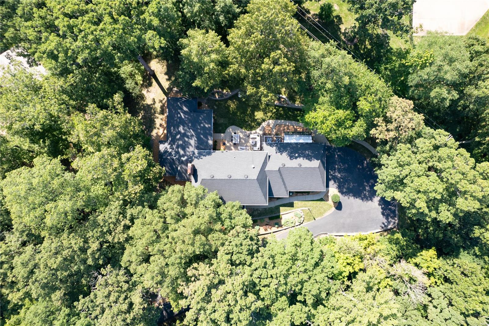 68 Chesterfield Lakes Road Chesterfield, MO 63005 - Photo 94 of 98