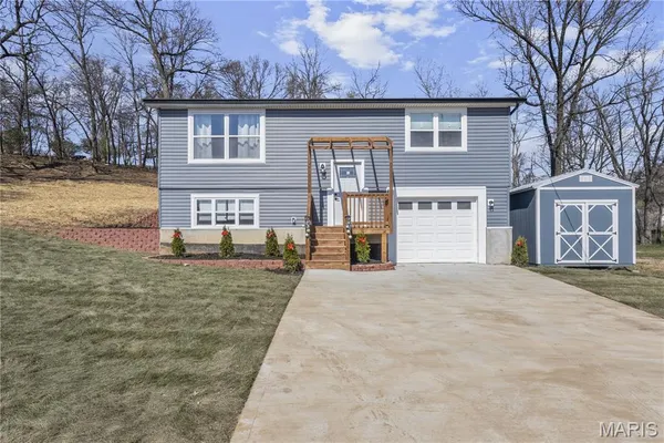$389,000 | 902 Forest Avenue, Valley Park, MO 63088